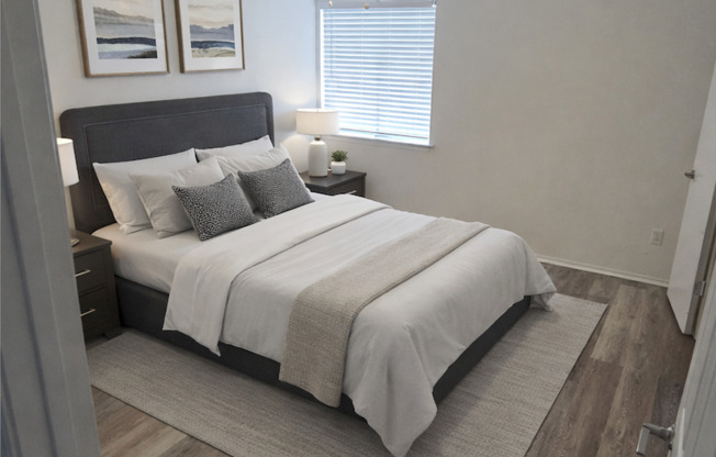 2 beds, 1 bath, 785 sqft, $1,100