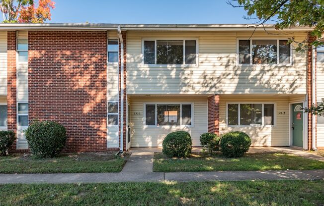 2 bedroom, 2.5 bath townhouse-style condo located across from NC State's Centennial Campus