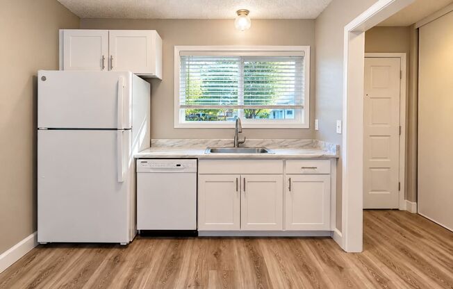 2 beds, 1 bath, 720 sqft, $1,450, Unit 01