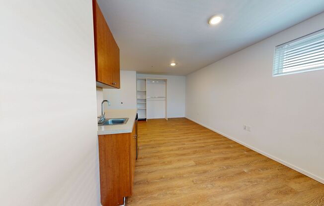 Studio, 1 bath, 176 sqft, $1,525, Unit 3209
