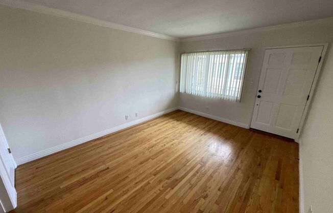 Studio, 1 bath, 420 sqft, $1,600, Unit 5