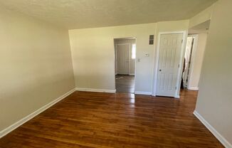 2 beds, 1 bath, $945, Unit 2461