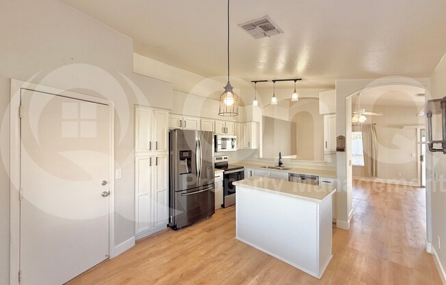 1914 E PALOMINO DR