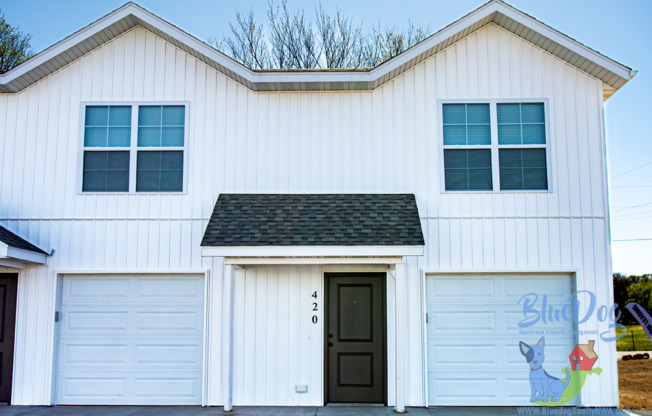 New Townhome just 8.5 miles from Old Spanish Treasure Cave