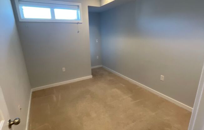 2 beds, 1 bath, 802 sqft, $1,695, Unit Unit 14