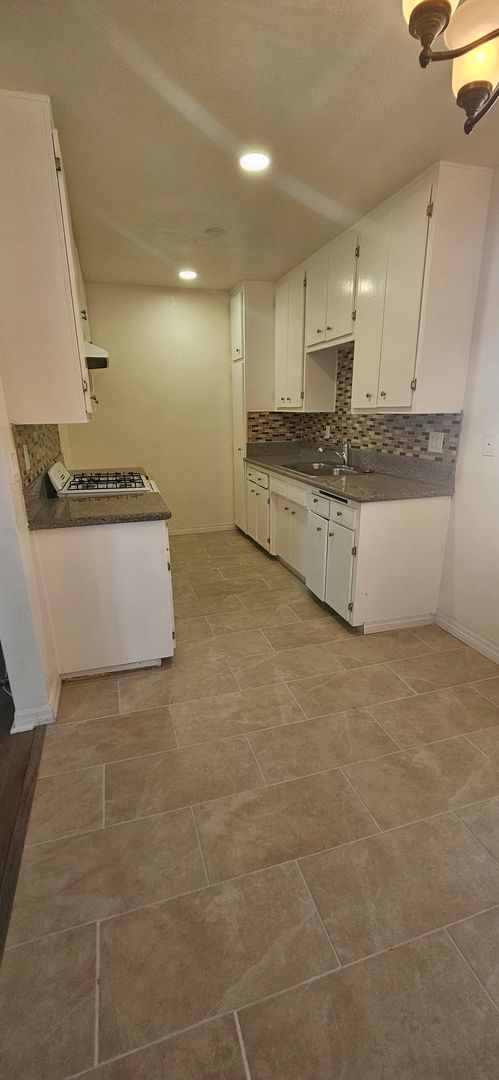 1 bed, 1 bath, $1,750