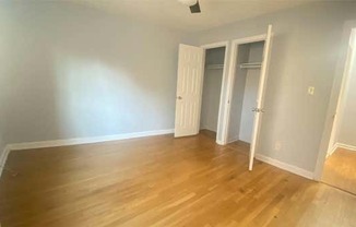 3 beds, 1 bath, $2,900