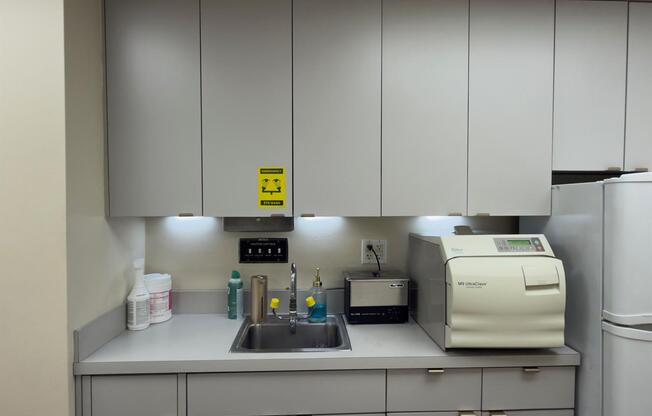 1 bed, 1 bath, 90 sqft, $7,000