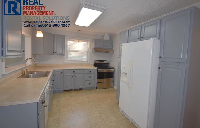 3 beds, 2 baths, $1,895