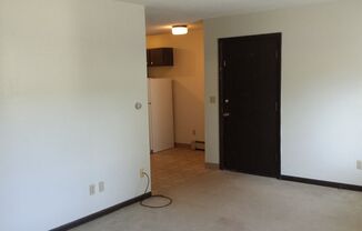 1 bed, 1 bath, 600 sqft, $680, Unit I7