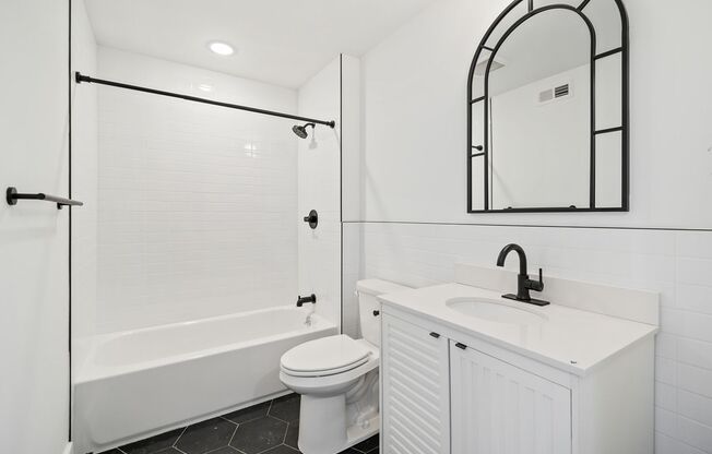 Studio, 1 bath, 429 sqft, $1,195, Unit 313