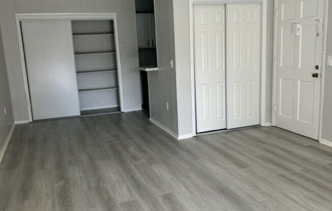 2 beds, 2 baths, 985 sqft, $1,349, Unit B28