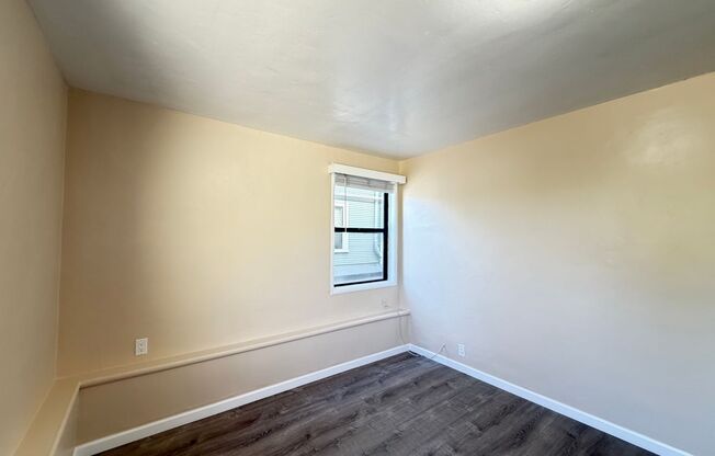 2 beds, 1 bath, 695 sqft, $2,550, Unit 1523 Broadway Unit C