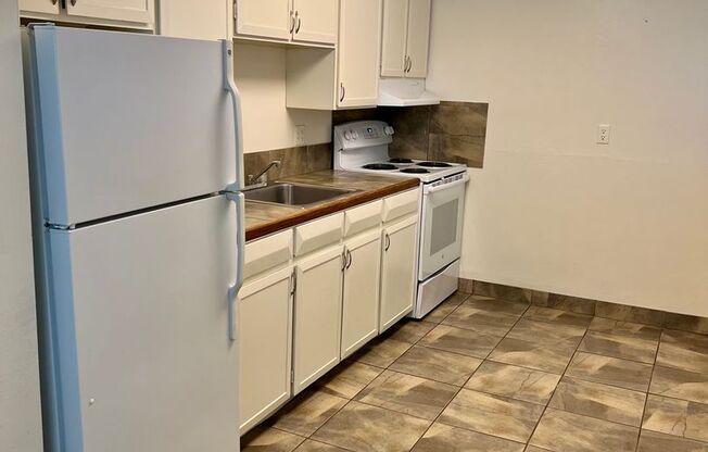 Studio, 1 bath, 500 sqft, $995, Unit 104