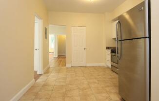 4 beds, 1 bath, $3,400, Unit 2