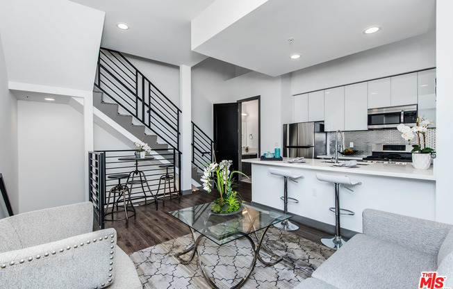 644 N Normandie Ave.