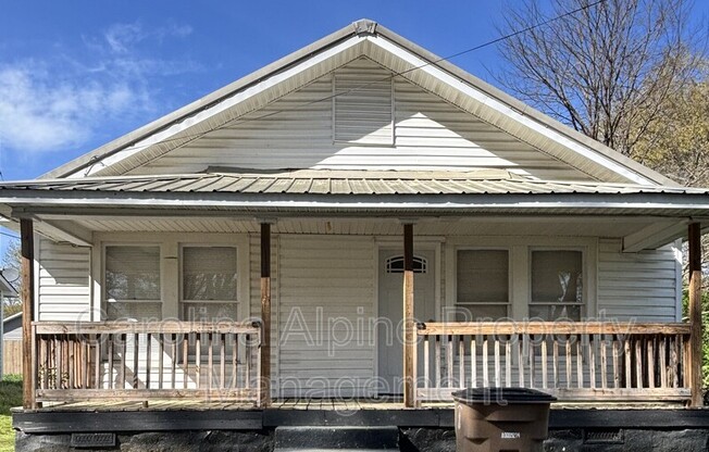 410 GARDNER ST