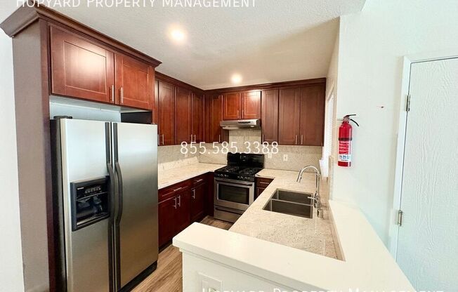 3663 OAKWOOD TERRACE