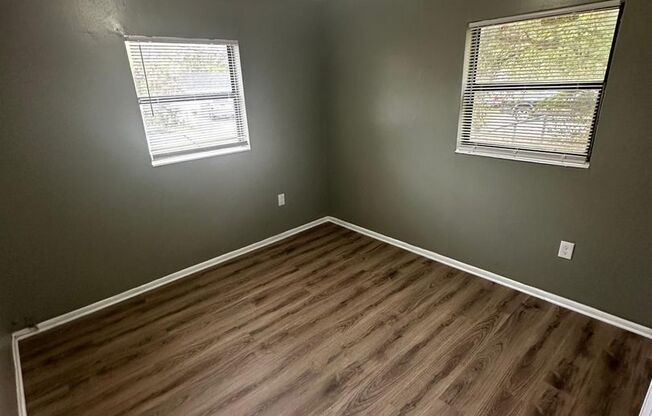 10011 N 14th St A/B Tampa, FL 33612
