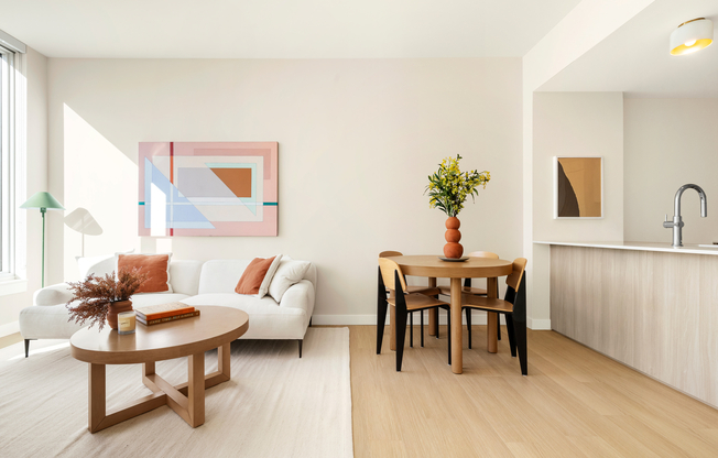 1 bed, 1 bath, $7,600, Unit 2B