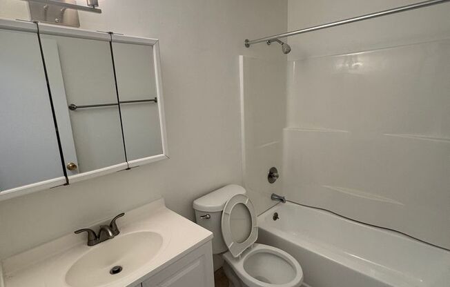 1 bed, 1 bath, 605 sqft, $1,550, Unit C306