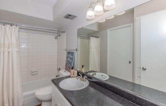 2 beds, 2 baths, 990 sqft, $1,119