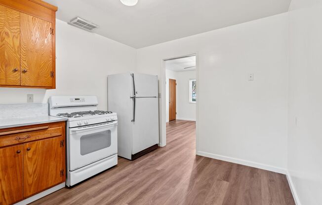 1 bed, 1 bath, $1,600, Unit 1941