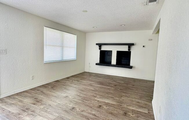 AVAILABLE NOW 2/1 SINGLE FAMILY HOME IN HOLIDAY, FLORIDA