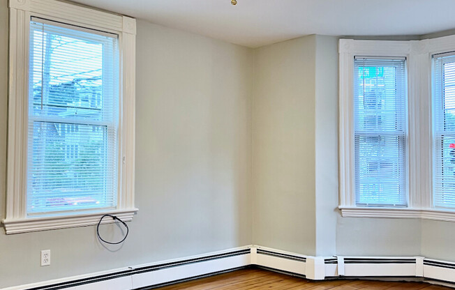 252 WALDEN ST
