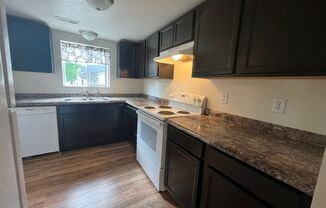 2 beds, 1 bath, $1,650