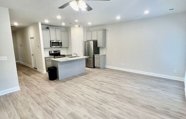 3 beds, 2.5 baths, 1,407 sqft, $2,265, Unit 5131