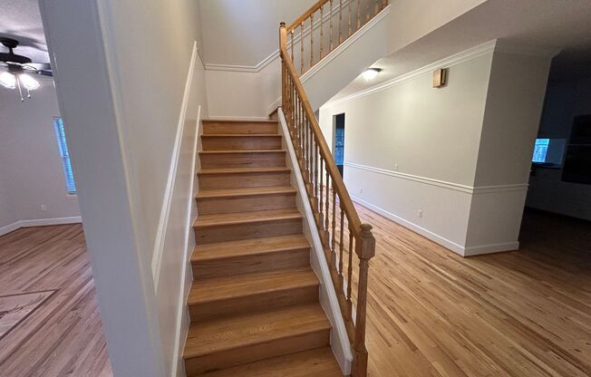 Spacious and Perfectly located 4/2 home in Bear Lake area
