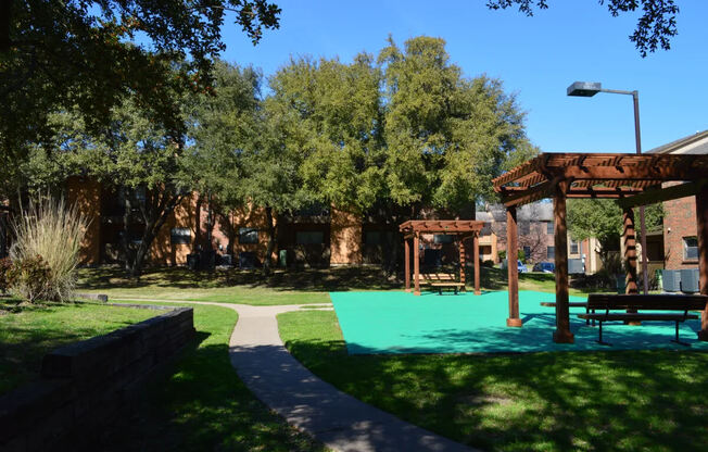 Swimming areaat Overton Park Apartments, Texas