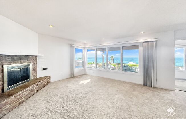 Beautiful 2B 2BA Home Steps From the Ocean!