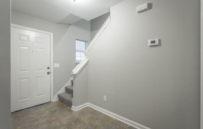 2 Bedroom, 2 Bath townhome in East Brainerd!