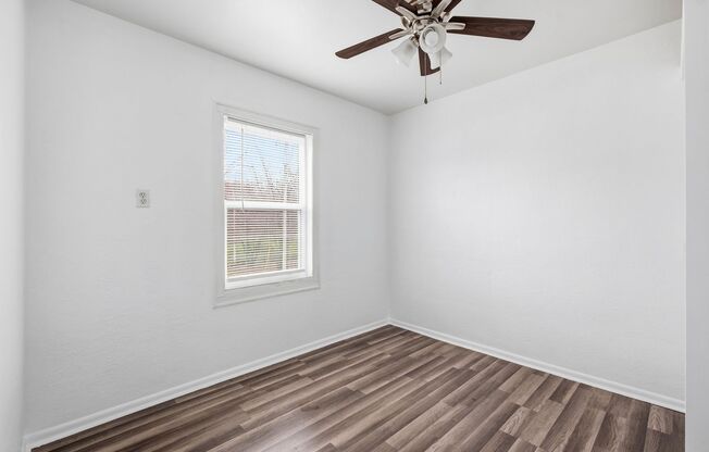 2 beds, 1 bath, 650 sqft, $950, Unit 1015 N Scott Avenue #7