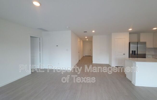 313 STRATUS LN