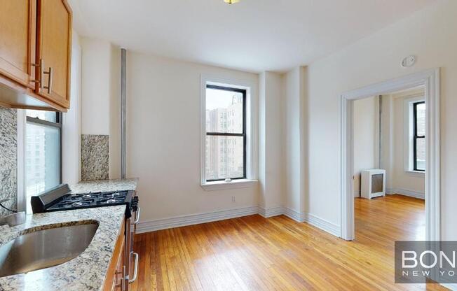 324 W 84th St #93