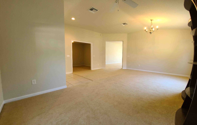 5598 SW 39th St, Ocala FL