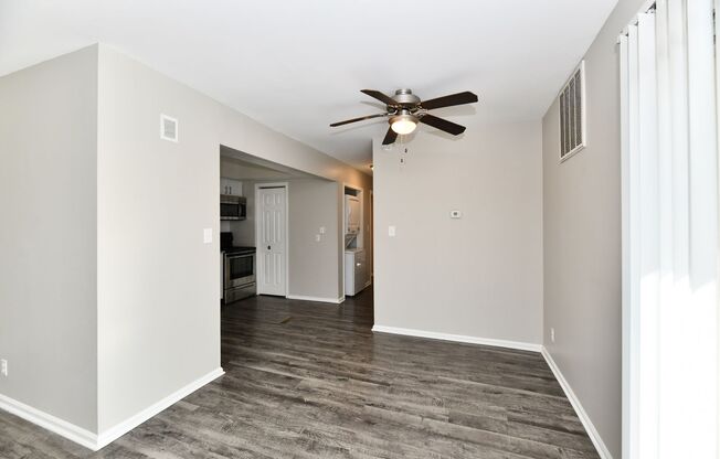 2 beds, 2 baths, 876 sqft, $1,449, Unit 220-03
