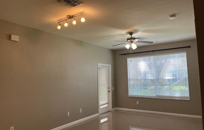 6166 Stevenson Dr Unit. 303