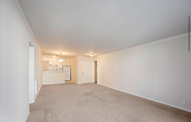 1 bed, 1 bath, 672 sqft, $1,970, Unit 114