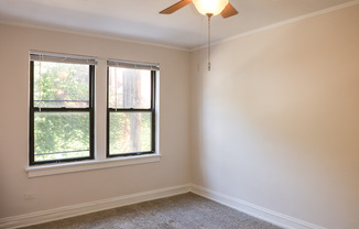 5210 S WOODLAWN