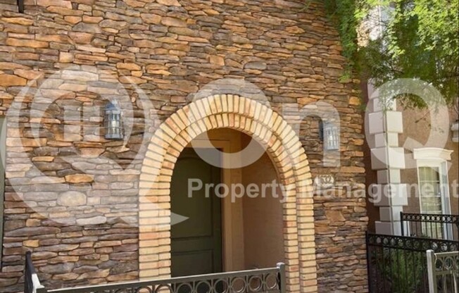 1632 E CYN CRK DR