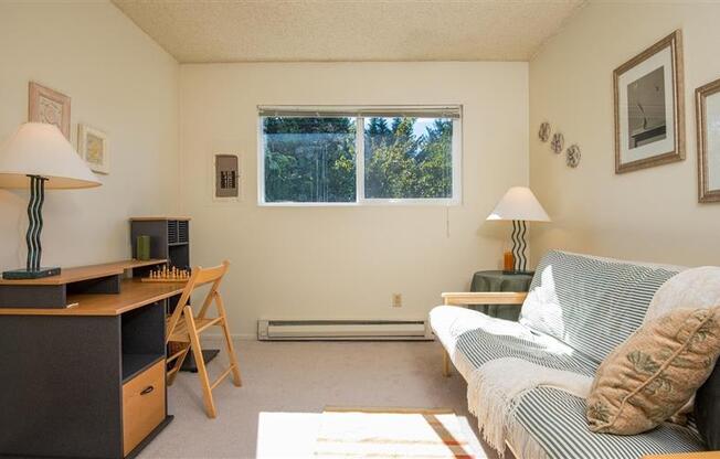 Scotsboro Square | Bedroom