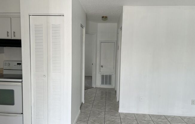 2 beds, 1 bath, $1,350