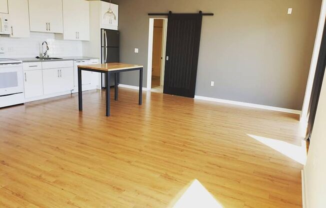 1 bed, 1 bath, 803 sqft, $1,805, Unit 501
