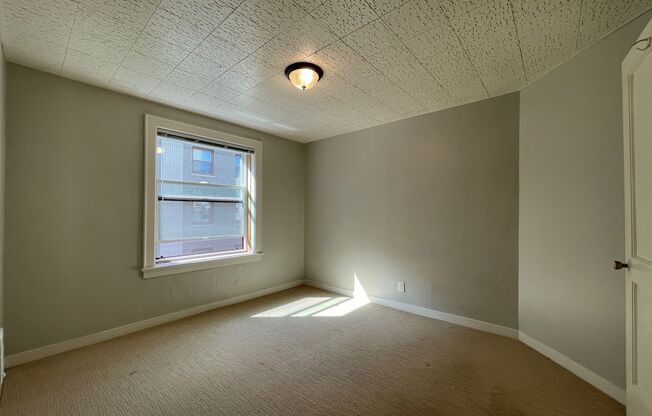 1 bed, 1 bath, 450 sqft, $1,395, Unit 219