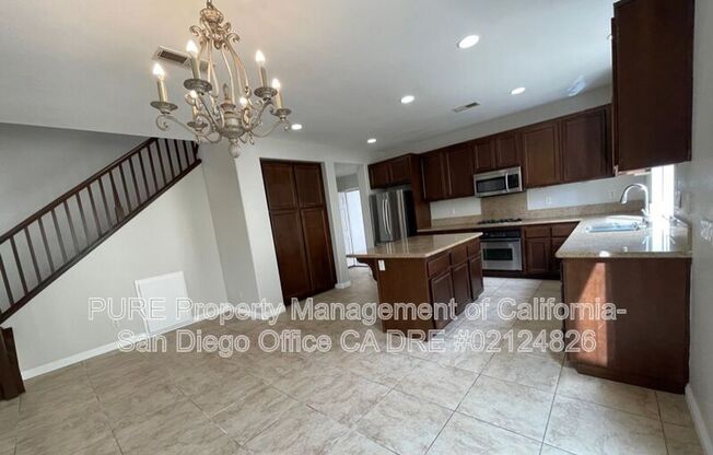 1644 MOONBEAM LN