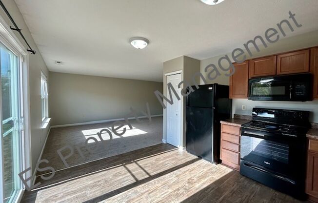 3 beds, 2 baths, $1,625